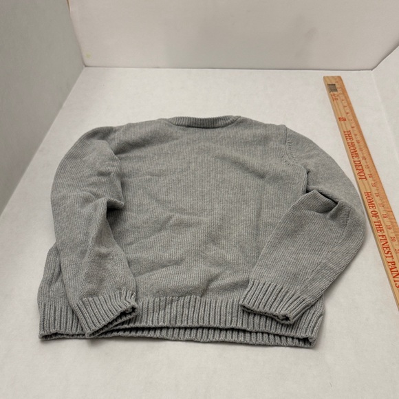 Hanna Andersson Gray Sweater with Red Drummer Design - Picture 4 of 4